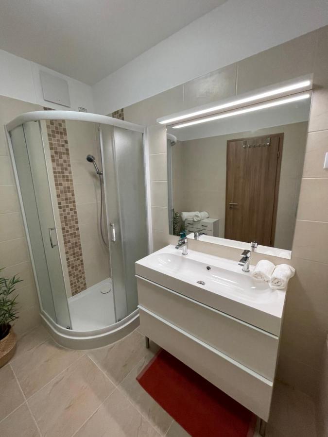 Vizpart Honved Apartman Balatonlelle Buitenkant foto