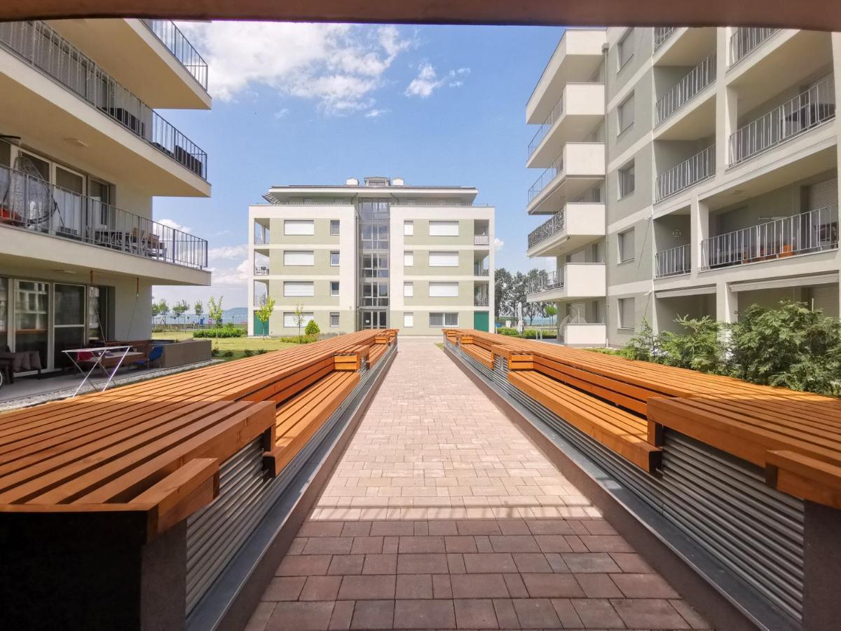 Vizpart Honved Apartman Balatonlelle Buitenkant foto